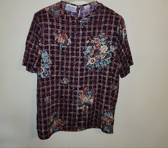 Chic Burgundy Floral 2 Pc Skirt Set - Picture 4 of 5